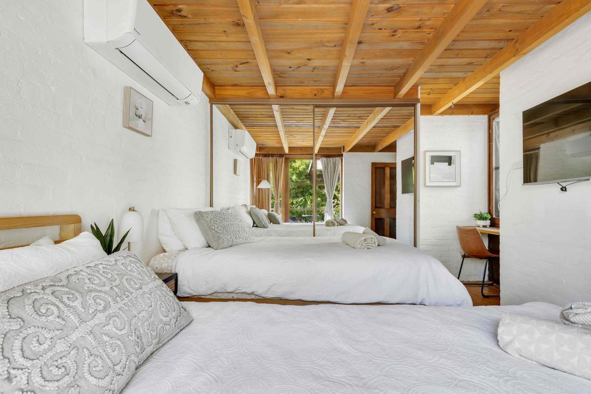 Cozy Bluestone House In Norwood Perfect For Families And Their Pets *
